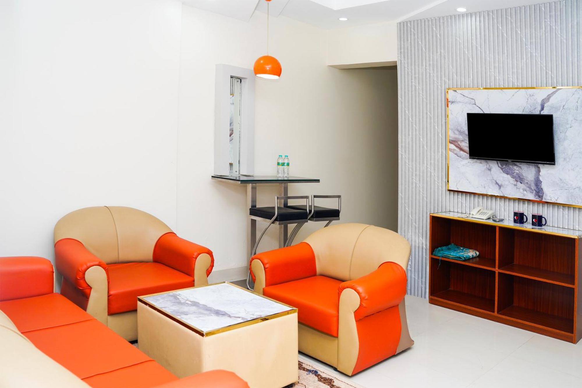 Al Bayrahaa Hotel Apartments Seeb Ngoại thất bức ảnh